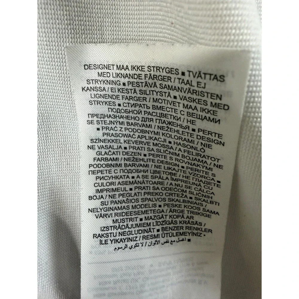 Nike ACG T-Shirt Mens Size Large Off White Embroidered Logo SS Casual Light DM
